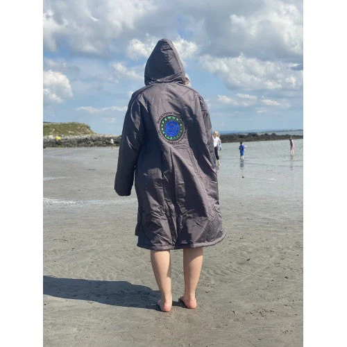Black Sheep Surf Co Waterproof Changing Robe Adult Red-Black-Green-Blue-Grey - Image 2