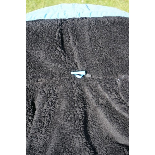 Black Sheep Surf Co Waterproof Changing Robe Adult Red-Black-Green-Blue-Grey - Image 9