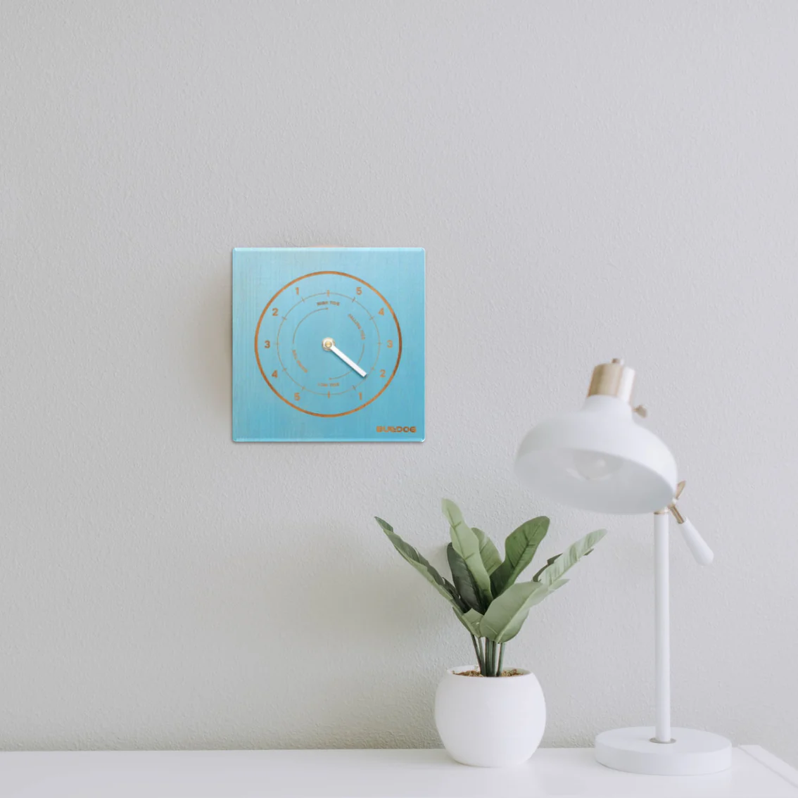 Bulldog Tide Clock Bamboo Single Dial - Image 3