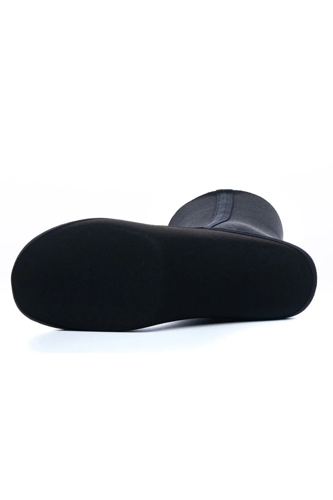 C-Skins Mausered Adult 2.5mm Wetsuit Socks - Image 4