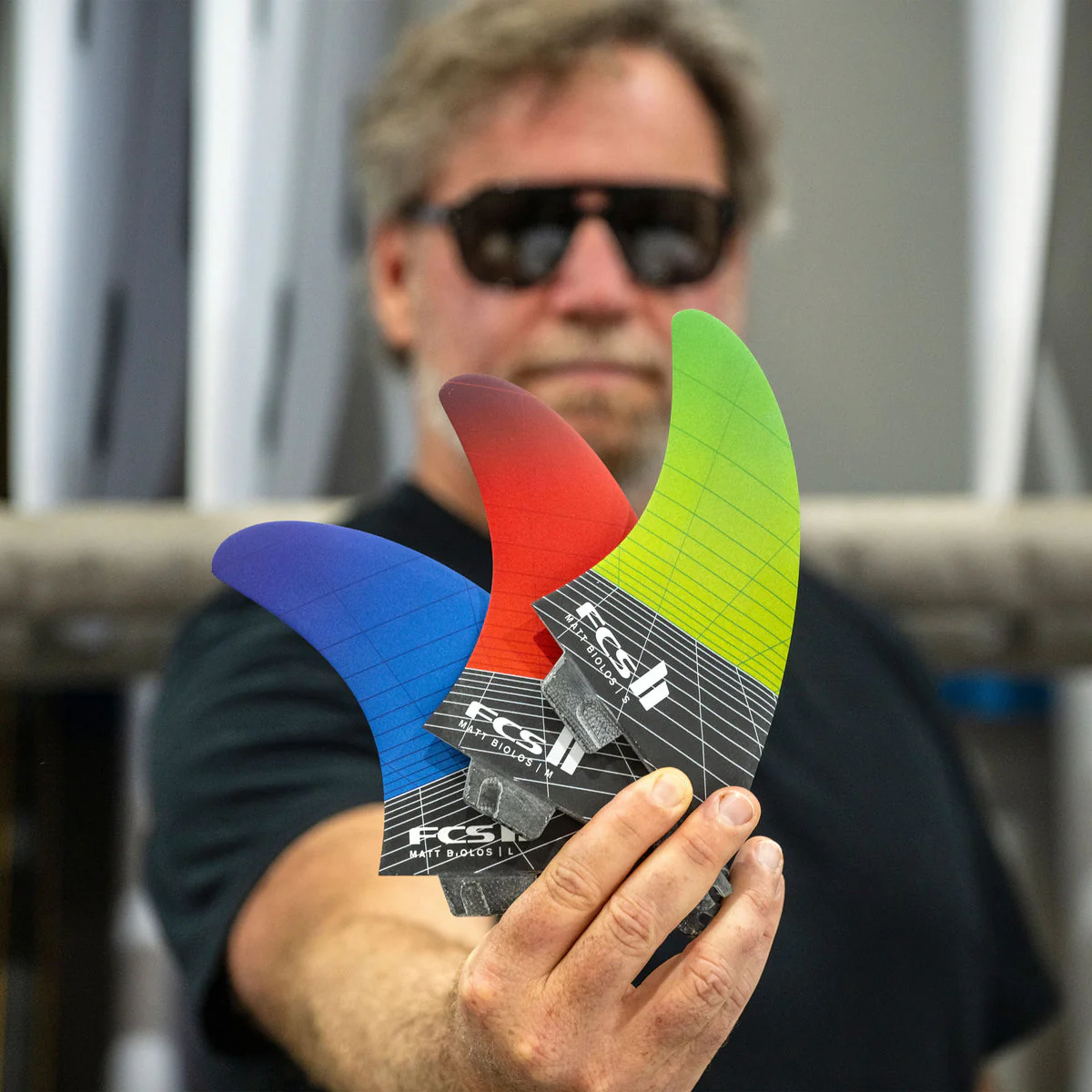 FCS II Large MB Matt Biolas PCC Carbon + Aircore Five Tri Quad Surfboard Fins - Red Blue - Image 3