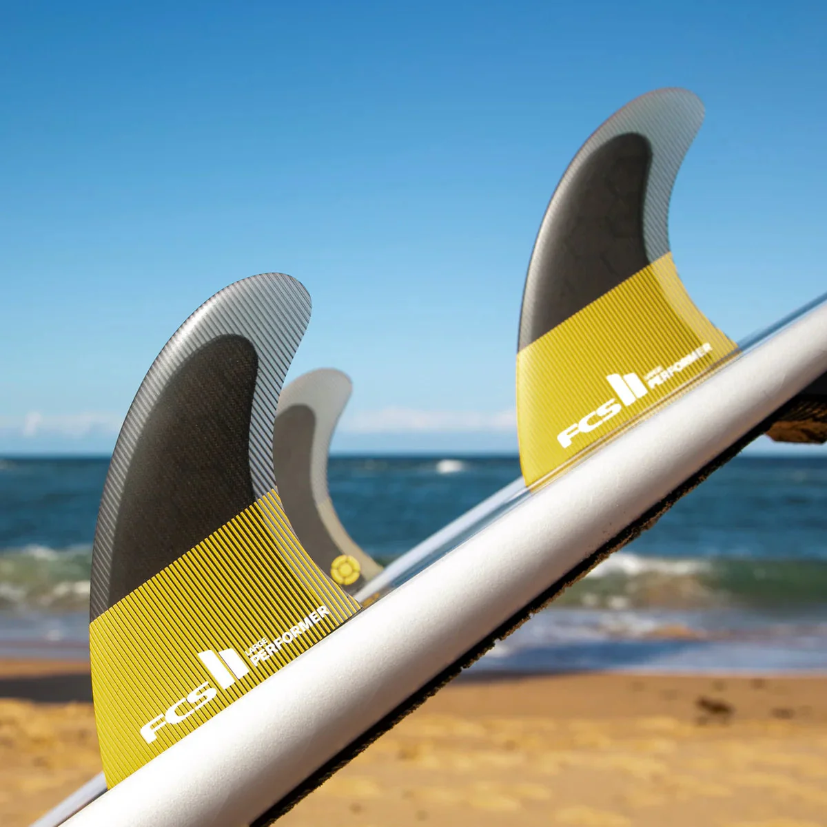 FCS II Large Performer PC Thruster Surfboard Fins - Image 4