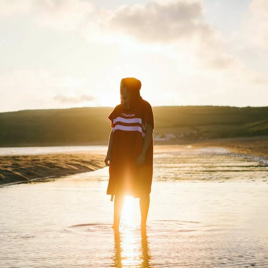 Northcore Beach Basha Changing Robe - Image 15