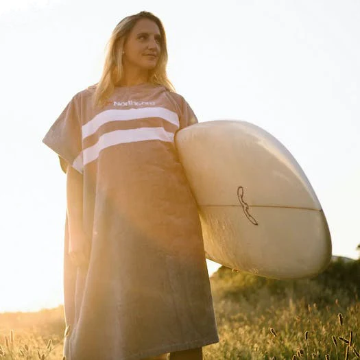 Northcore Beach Basha Changing Robe - Image 5