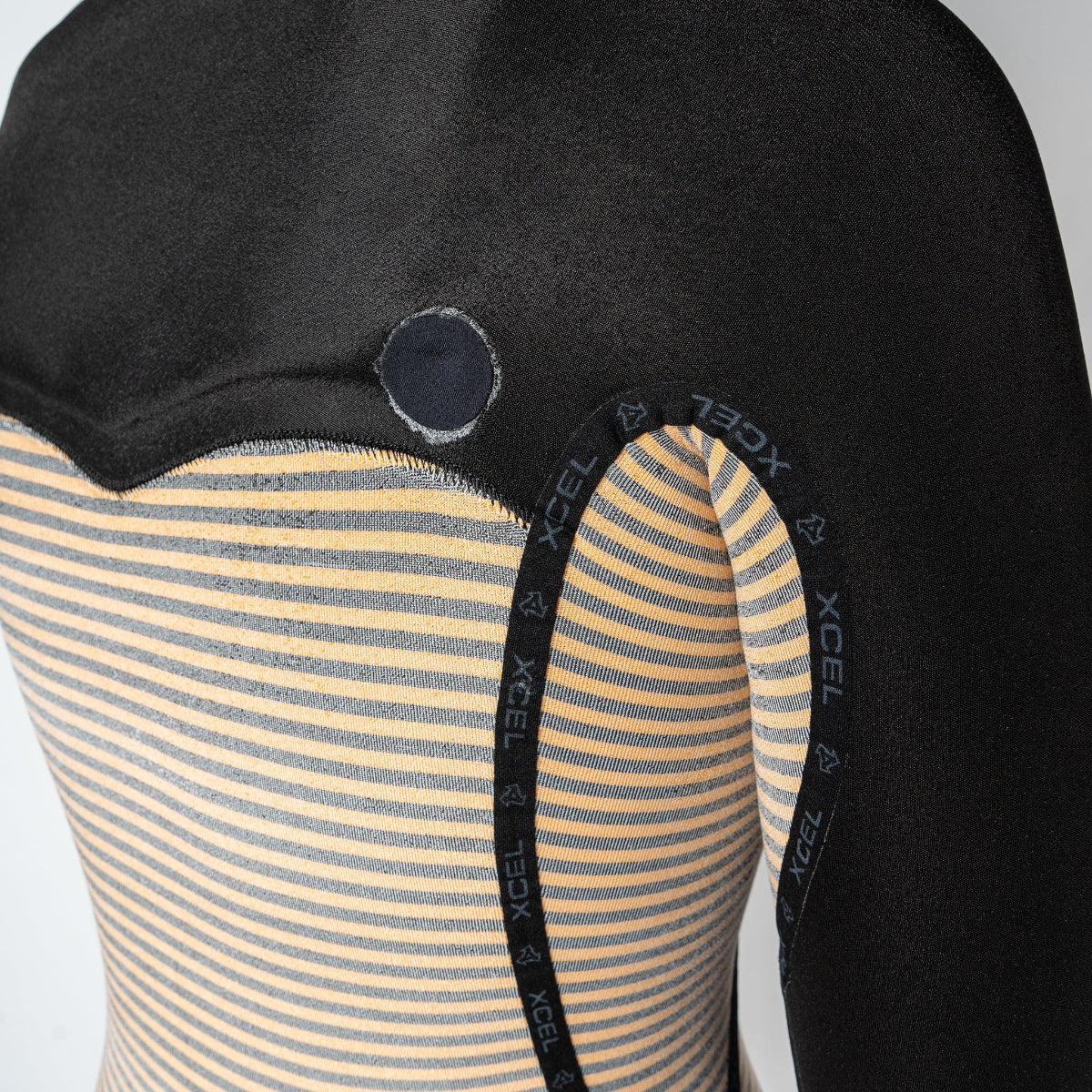 Xcel Comp+ 5:4 Women Hooded Winter Wetsuit - Image 6